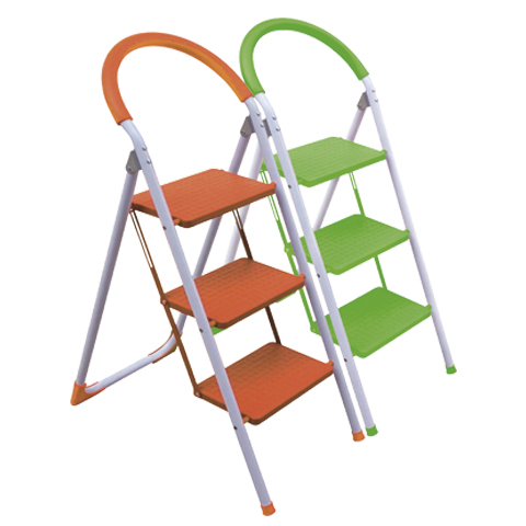 TABURETE 3 PELDAÑOS COLORES SURTIDOS